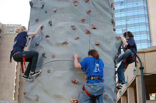 2429635713_b0663ffa05